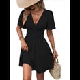 thumbnail image 3 of Vestido Mini de Verano con Escote en V y Mangas con Volantes, Corte A, Cintura Alta Elástica, Holgado y con Vuelo. Negro L, 3 of 9