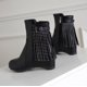 thumbnail image 5 of NECHOLOGY Botas Mujer Adulto Femenino Zapatos Botines mujer Botas de realce interior con cremallera lateral y hebilla de cinturón con borlas de cuero de color sólido para mujer (Black, 9), 5 of 7