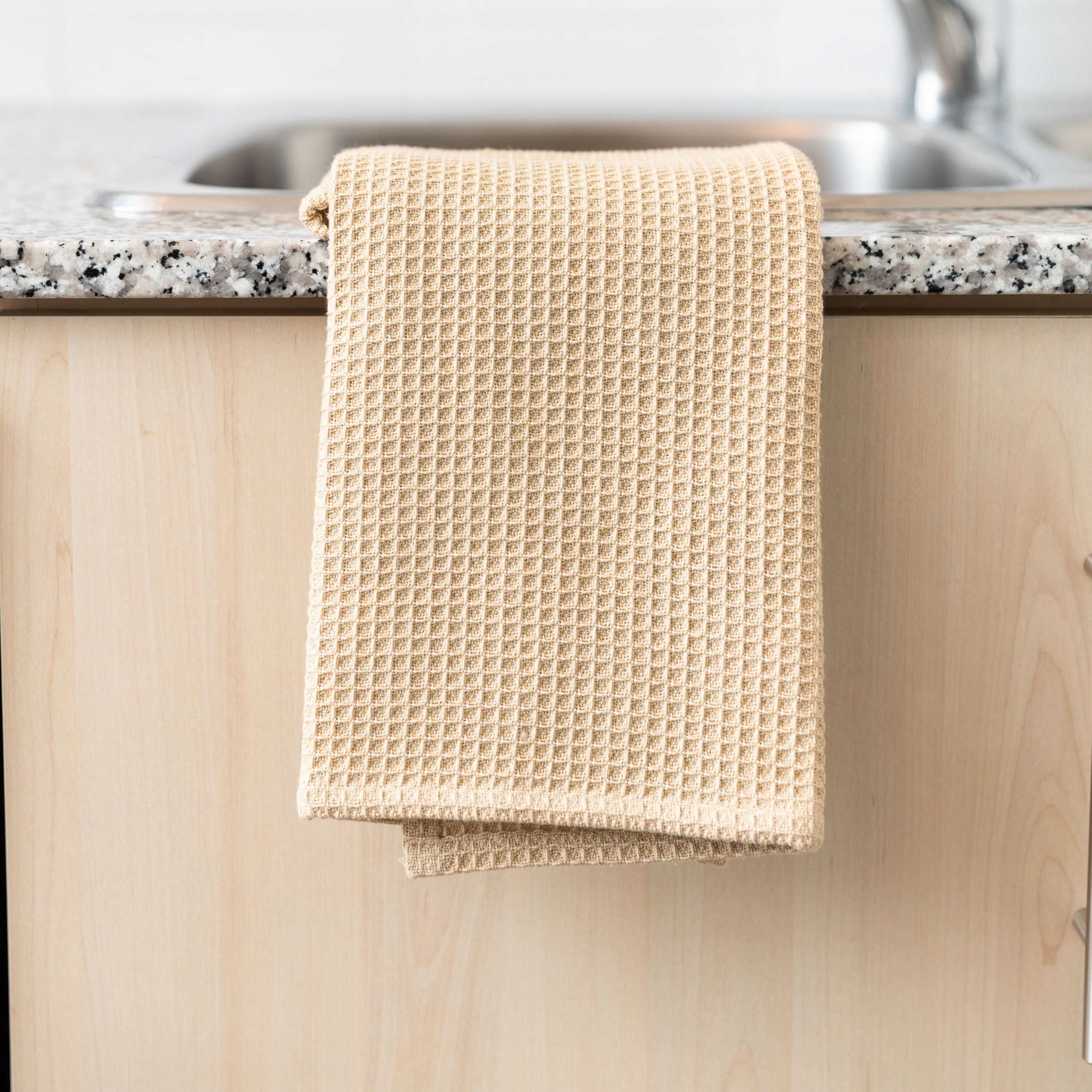 Fabstyles Broadway Waffle 4 Piece Kitchen Towel 100% Cotton, 28" x 18"