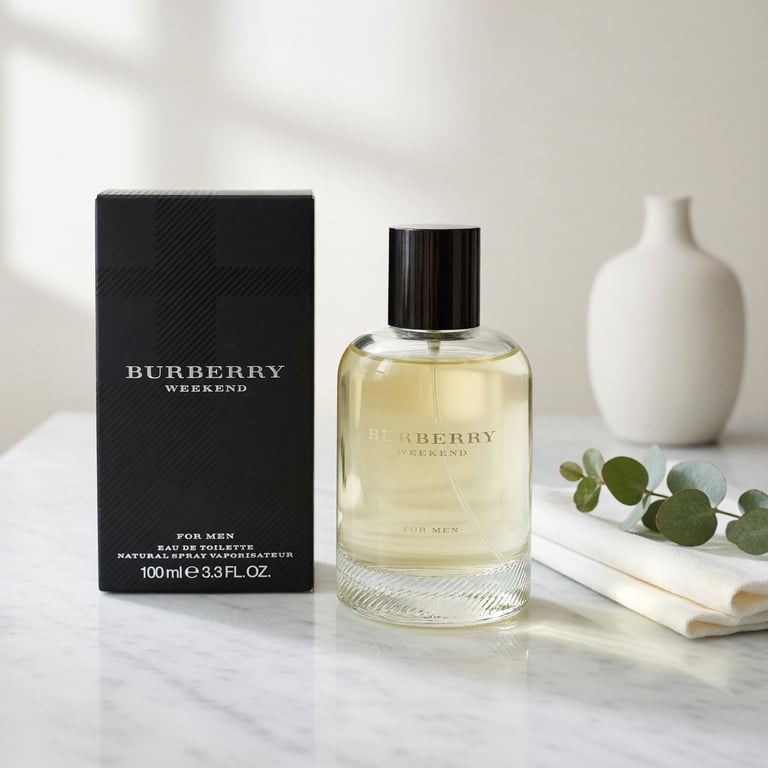 Burberry Weekend Men's Fragrance EDT Spray, Casual Cologne, 3.3 Oz