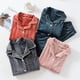 thumbnail image 2 of Conjunto de pijama de terciopelo elástico grande con rayas verticales para amantes, otoño e invierno, solapa cálida de grosor medio, ropa de hogar para hombres y mujeres, 2 of 6