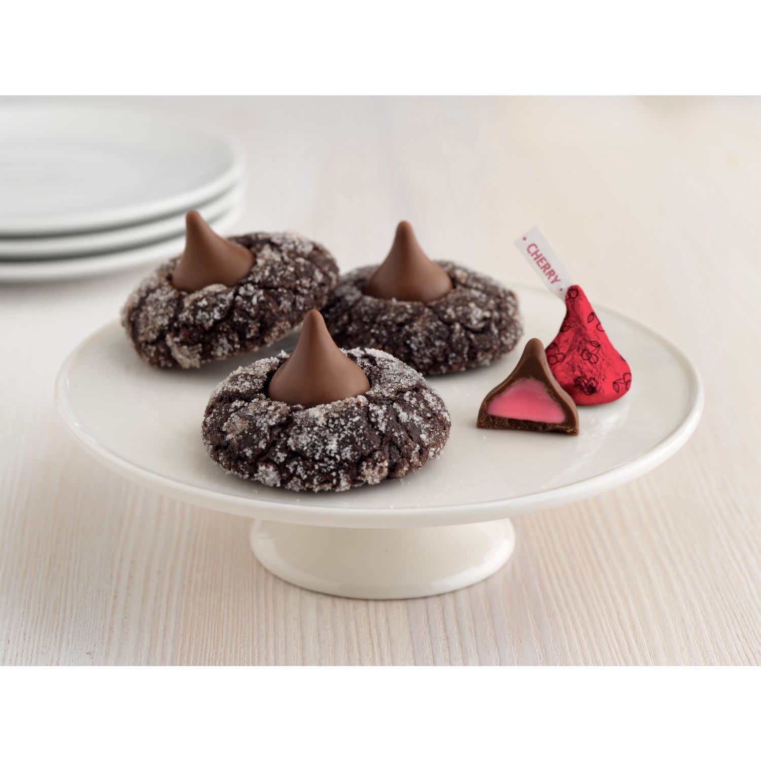 (2 pack) Hershey's Kisses Cherry Cordial Flavored Christmas Candy, Bag 9 oz
