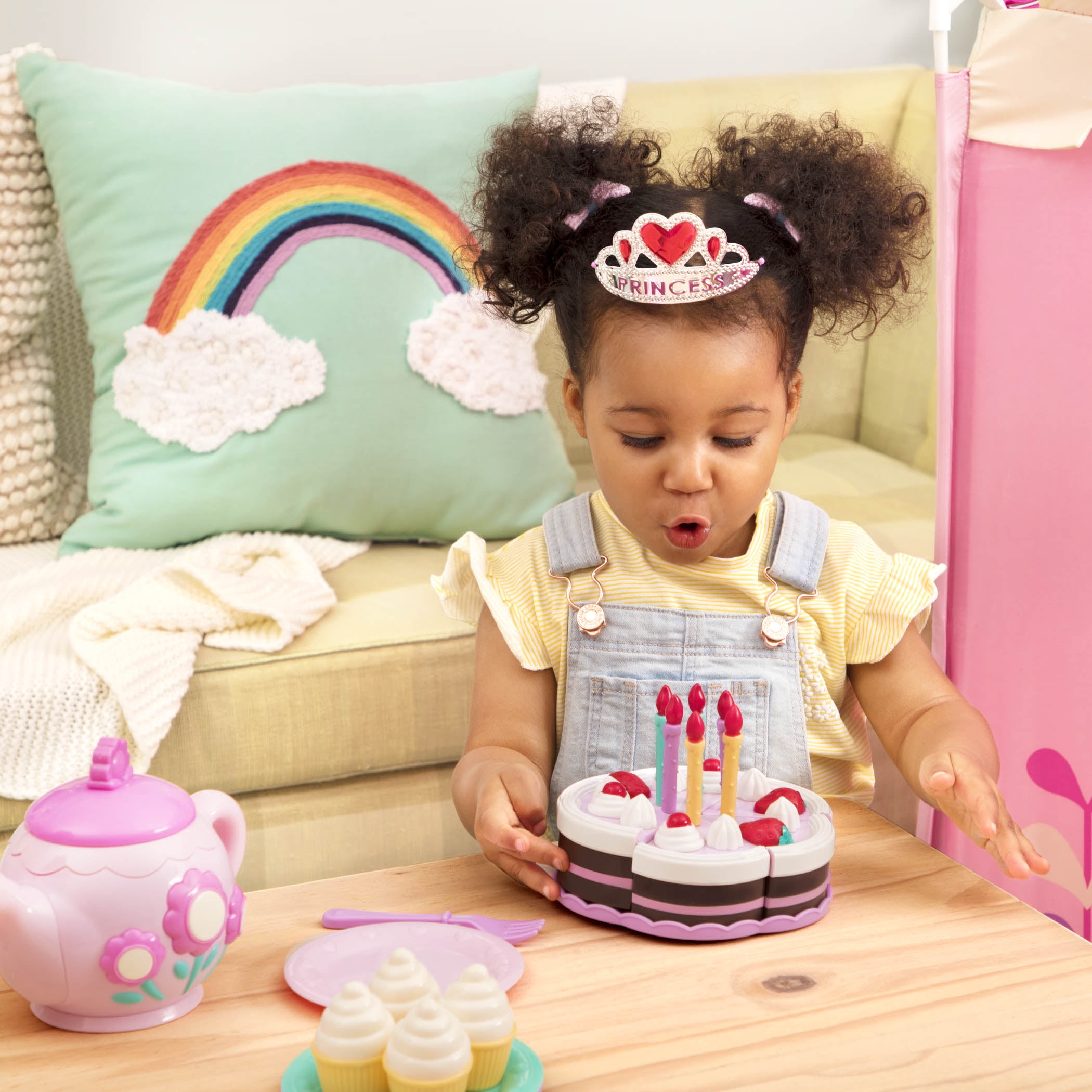 Battat Princess Birthday Party Pink Cake Playset with 24 Plastic Pieces, Toddler and Preschool Toys