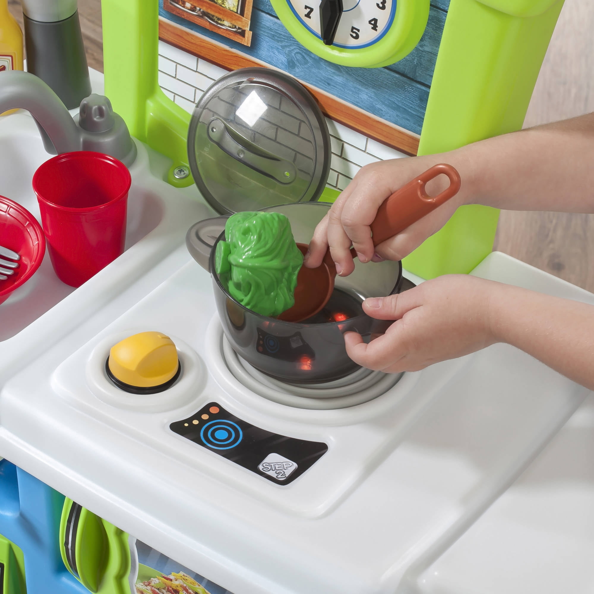 step2 little cooks kitchen