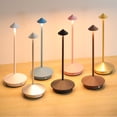 thumbnail image 3 of yeacher Veilleuse Champignon à DEL à Commande Tactile avec Gradation à 3 Niveaux, Batterie 1800 mAh, Conception en Aluminium et Acrylique, Plateforme Ronde - Noir Sable, 3 of 6