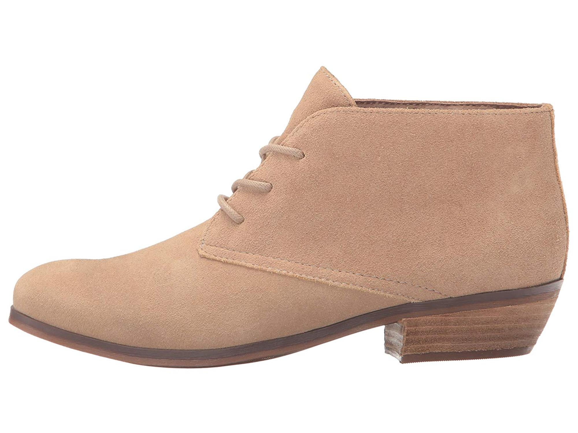 Softwalk Womens Ramsey Leather Closed 
