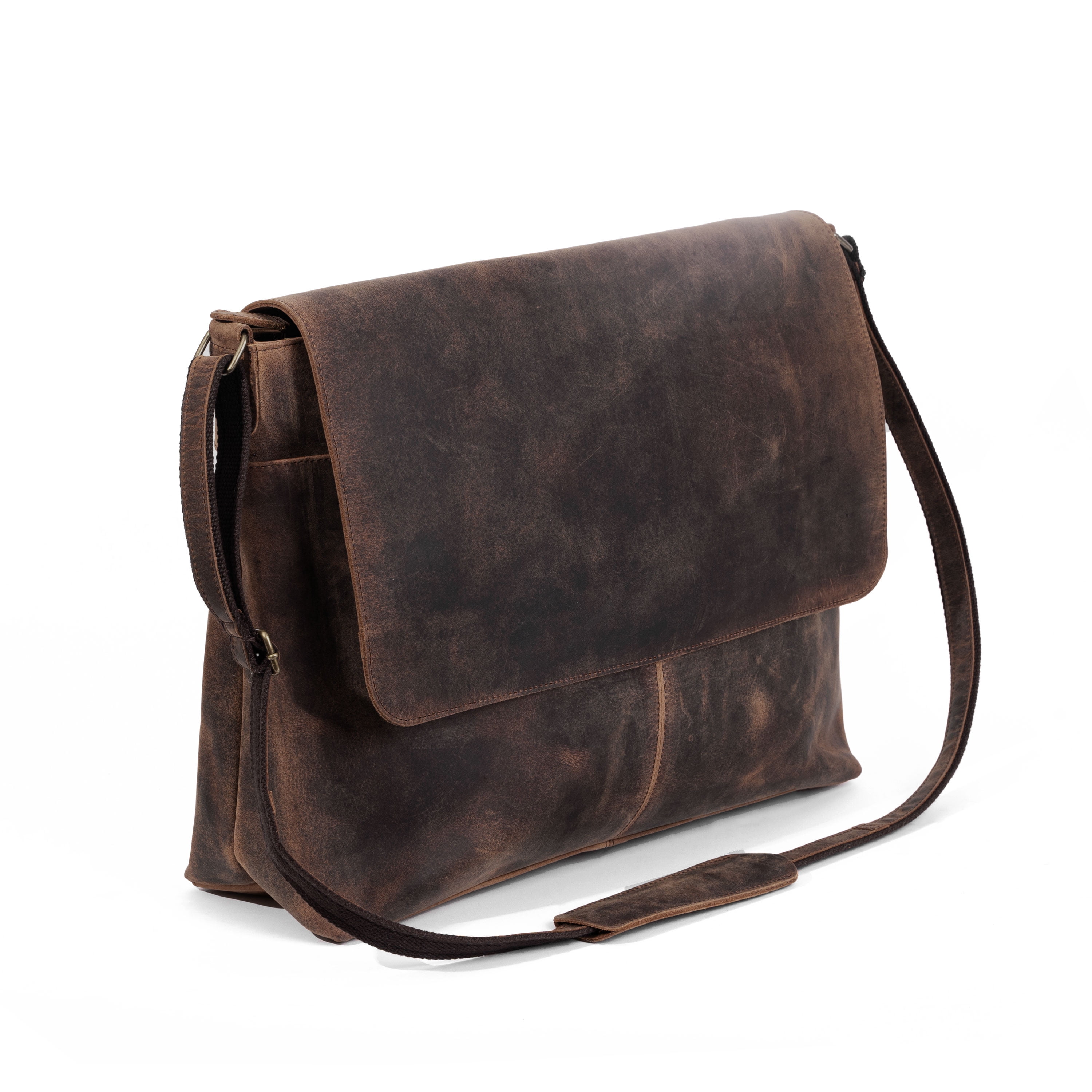 18-Inch Buffalo Leather Laptop Messenger Bag for Men and Women – Handmade Satchel Briefcase