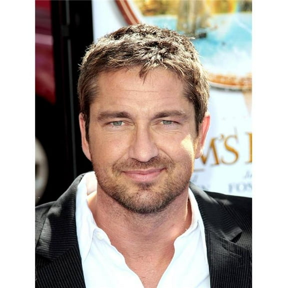 Gerard Butler At Arrivals for Nims Island Premiere Graumans Chinese Theatre Los Angeles Ca March 30 2008 Photo by Adam Orchon Photo Print, 16 x 20 - Large