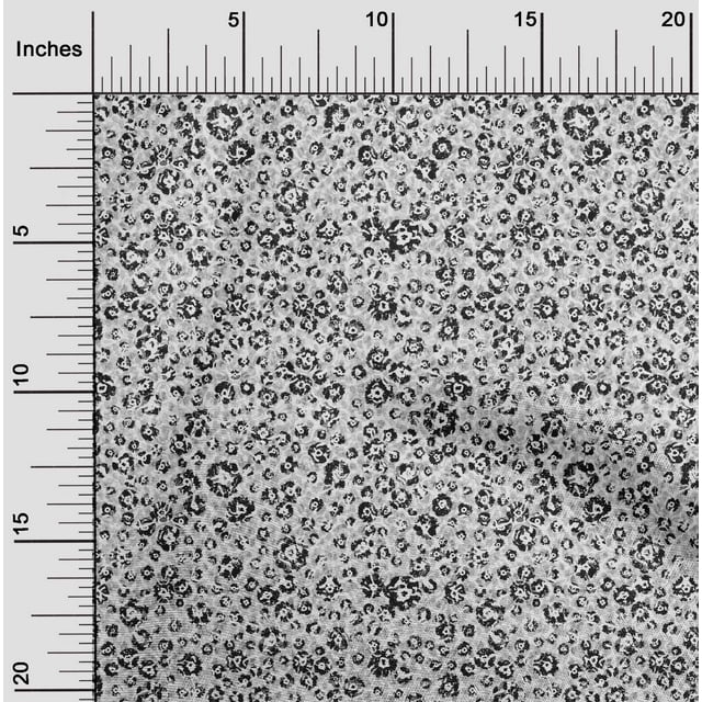 oneOone Cotton Poplin Light Gray Fabric Floral & Texture Craft Projects Decor Fabric Printed By The Yard 56 Inch Wide