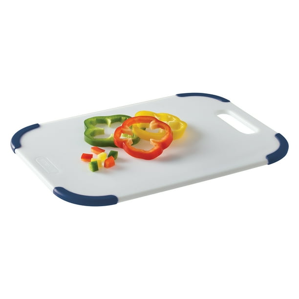 plastic cutting board with rubber grips