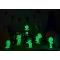 thumbnail image 4 of Figura Smiski, serie Glow in The Dark Cheer, paquete de 1, 4 of 4