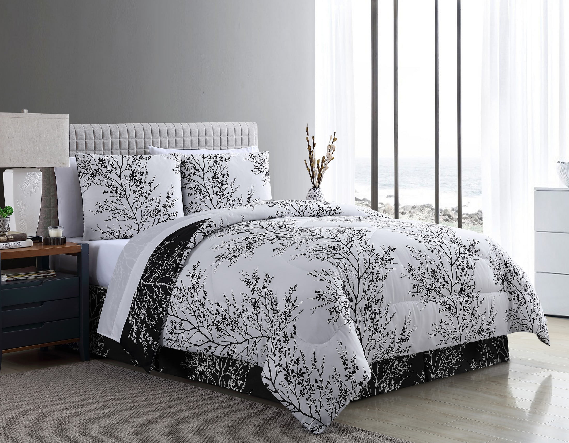 VCNY Home Black/White Leaf Polyester 8-Piece Bed in a Bag, Queen ...