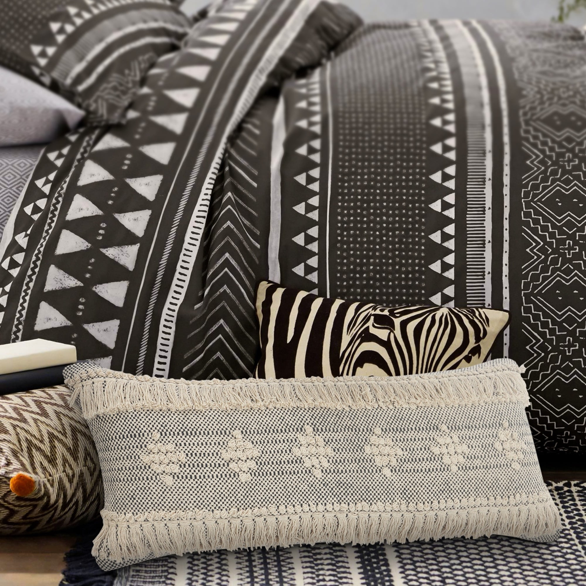 LR Home Ox Bay Hand-Woven Gray/Cream Geometric All-Natural Cotton Pillow Cover