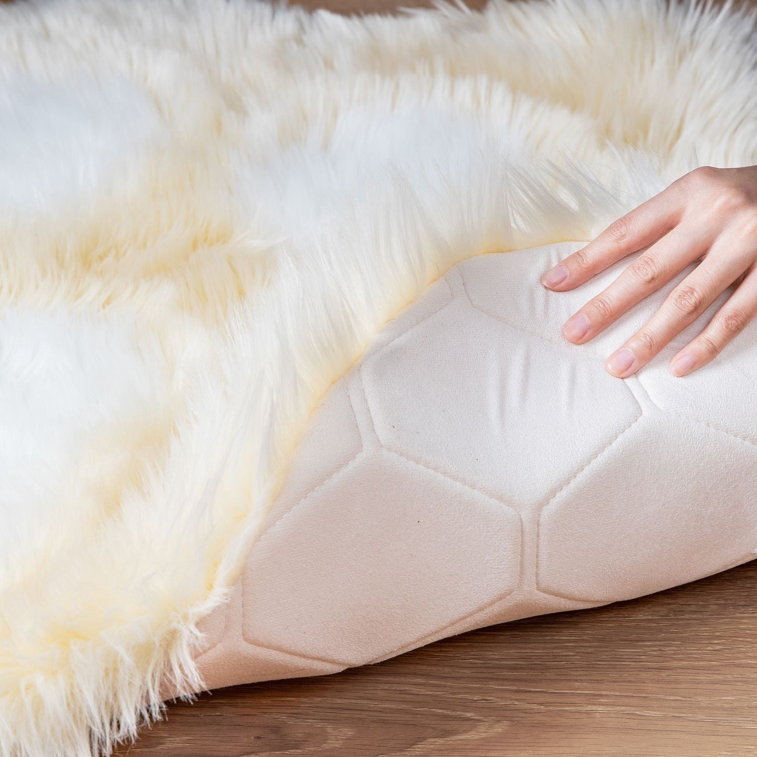 Phantoscope Ultra Soft Faux Sheepskin Fur Cat Paw Rug, Fluffy Non-Slip Area Rug, Orange Yellow with White, 2 x 3 ft