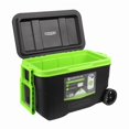 thumbnail image 4 of Hielera Hartplas Everest Adventure 52Qt con Ruedas | 80 Latas, 5 Días de Hielo, Color Negro/Verde, 4 of 5
