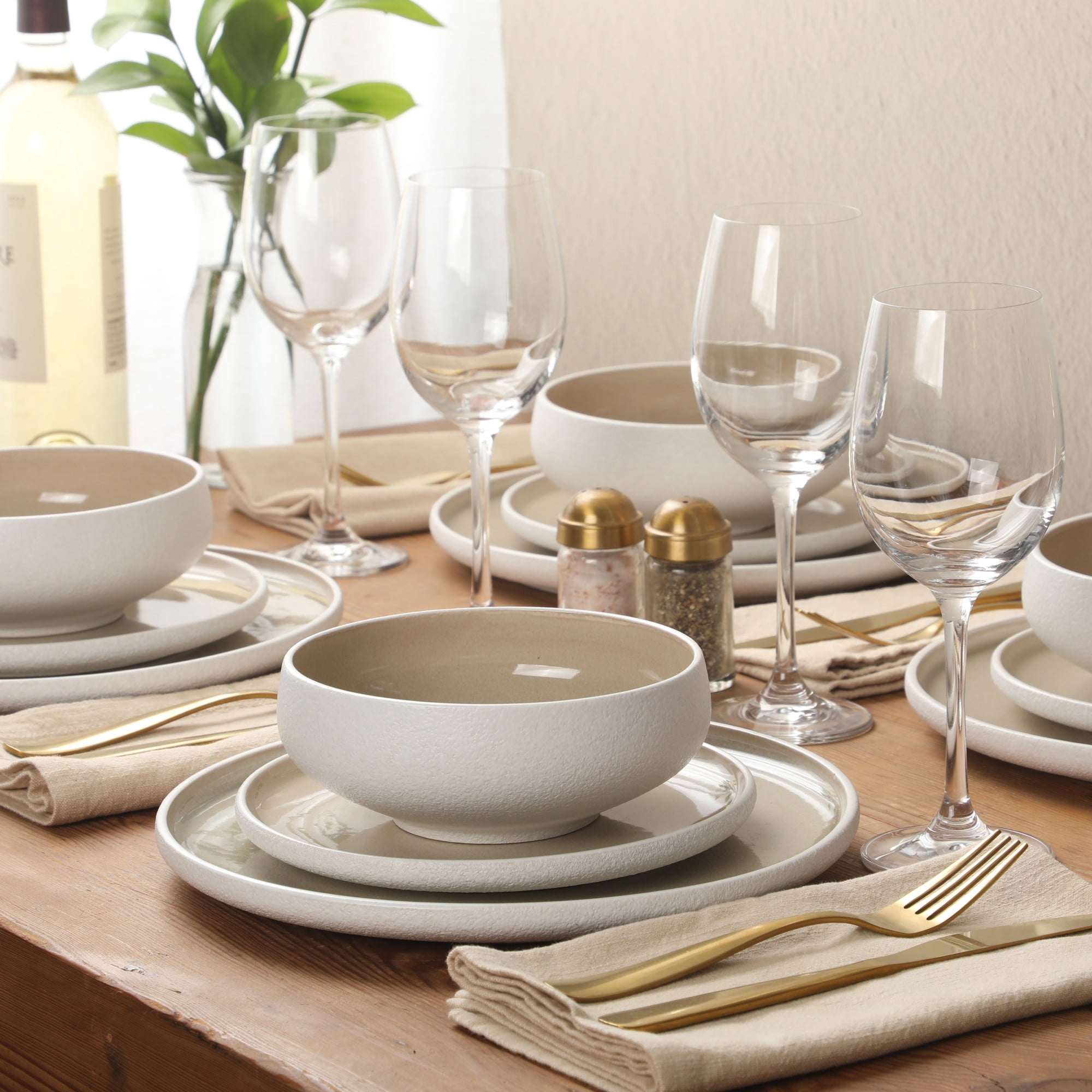 Gibson Elite Pacifico Beach 12-Piece Taupe/White Stoneware Dinnerware Set