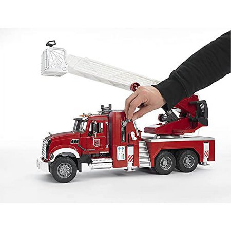 bruder(ブルーダー) MACK 消防車 BR02821