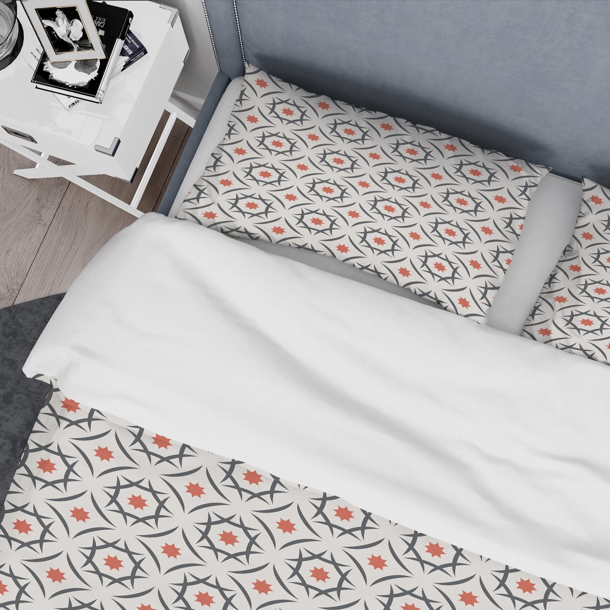 Designart 'Abstract Retro Design V' Mid-Century Modern Duvet Cover Set