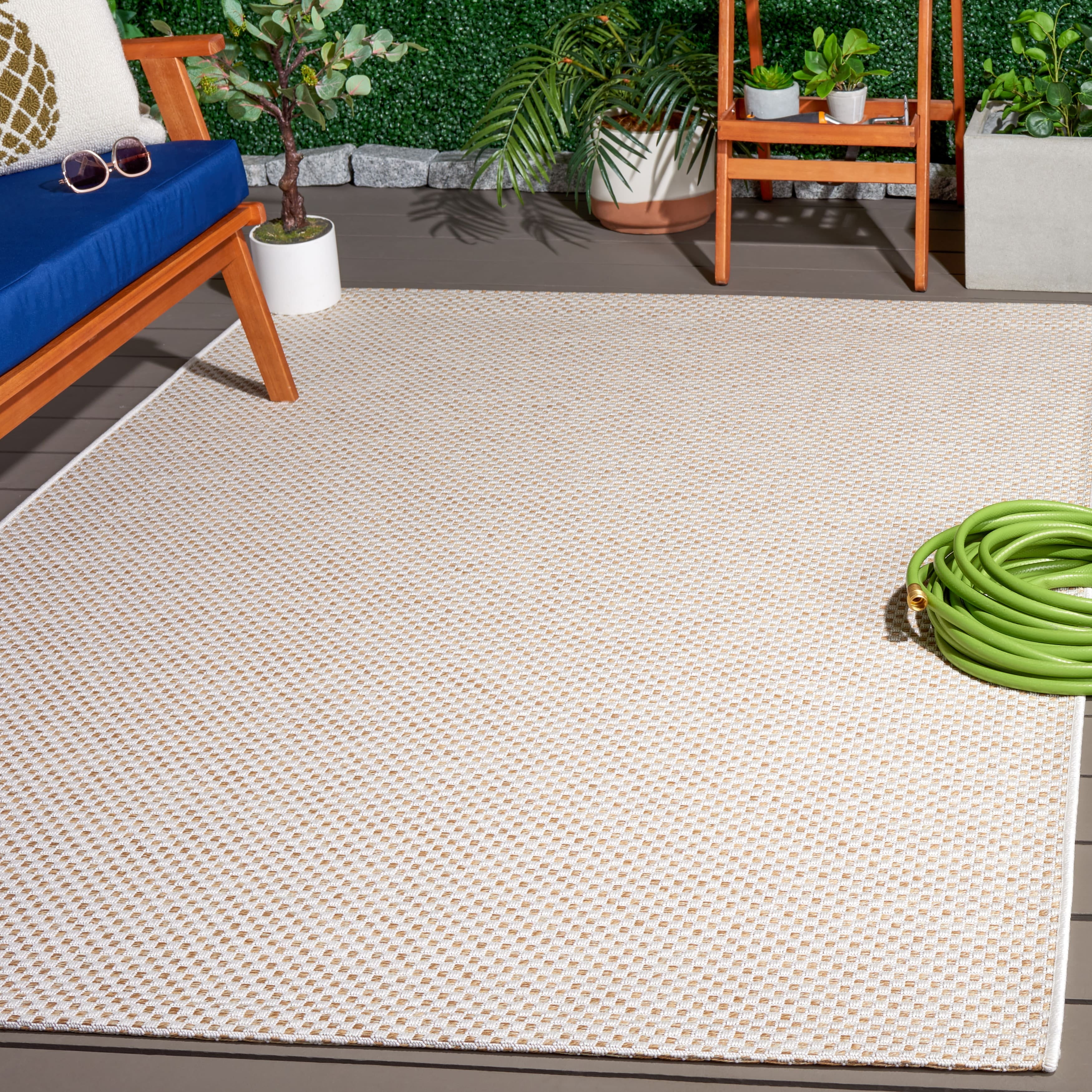 SAFAVIEH Sisal All-Weather Ophelia Solid Indoor/Outdoor Area Rug, Ivory, 4' x 6'