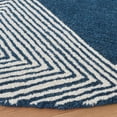 thumbnail image 3 of SAFAVIEH Micro-Loop Jamaar Diamond Area Rug, Navy/Ivory, 5' x 5' Round, 3 of 7