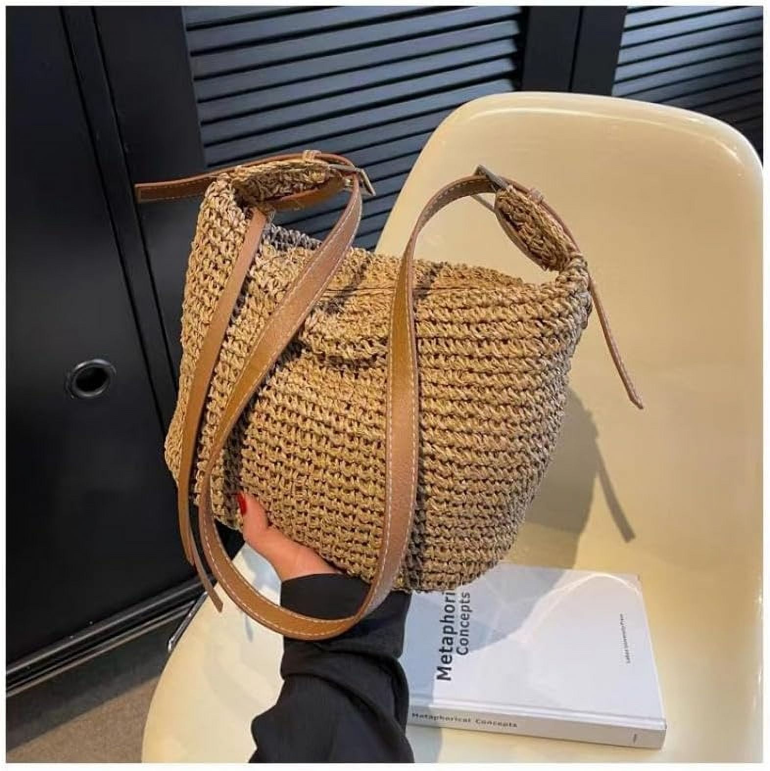 Gets Handwoven Round Rattan Bag Straw Crossbody Shoulder Bag for Women Bohemian Straw Tote Bag Beach Carrying Handbag