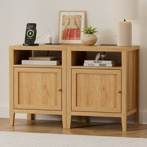 EYYTHUNG Farmhouse End Table with Charging Station Set of 2, Modern Nightstands with Storage and Open Shelf, Bedside Tables, Natural Oak