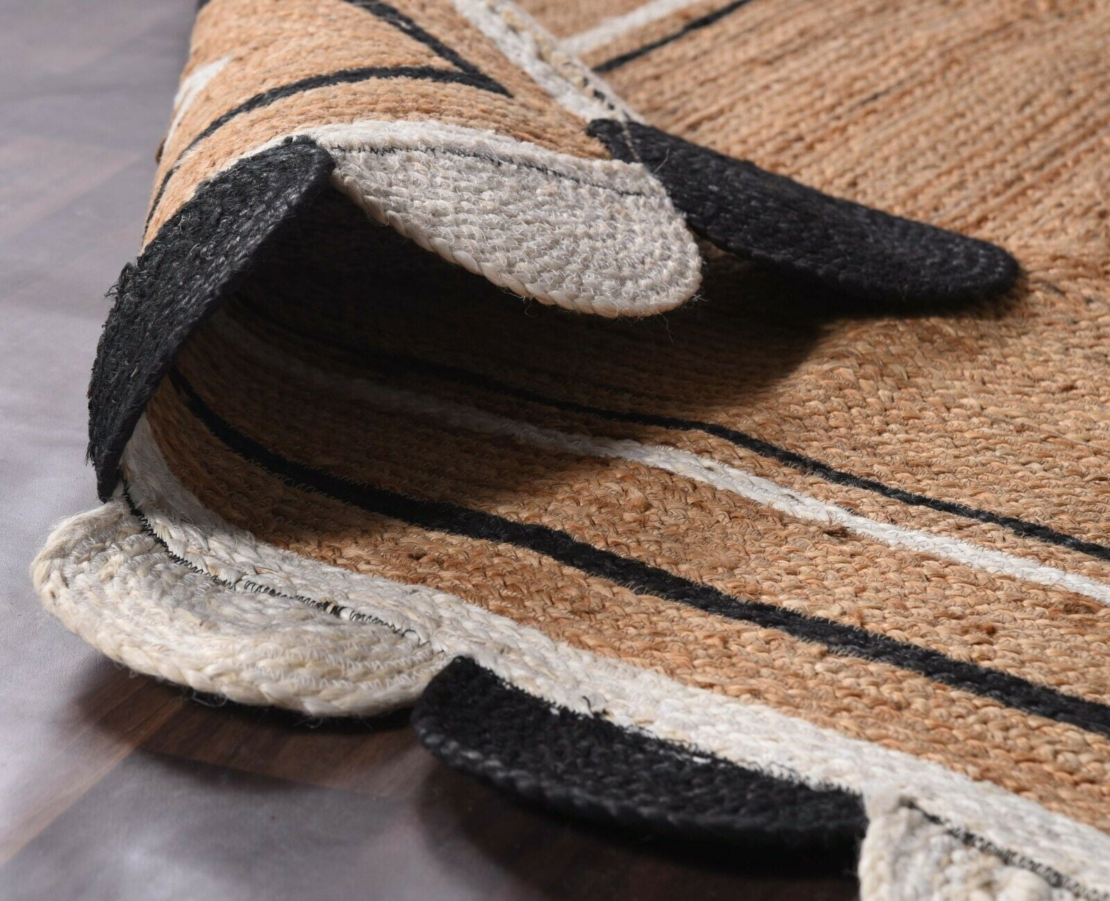2 x 3 Feet ( 60 cm x 90 cm ) Natural Jute with Black & White Scalloped Area Rugs , Home Decor Rugs