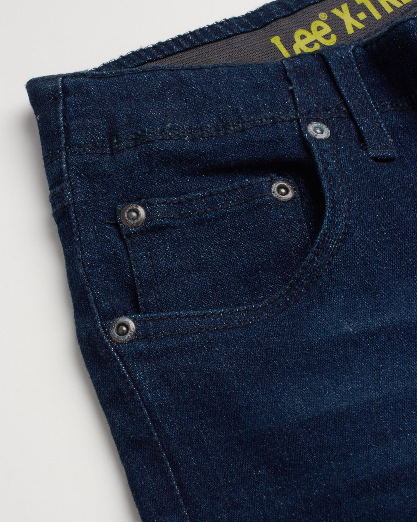 Lee Boys’ Premium Straight Fit Denim Jeans - Ultra Stretch Casual Pants for Boys (8-18 Husky)