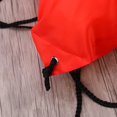 thumbnail image 4 of Mochila con cordón de 5 colores, bolsa plegable impermeable, almacenamiento deportivo para viajes en casa (rojo), 4 of 5