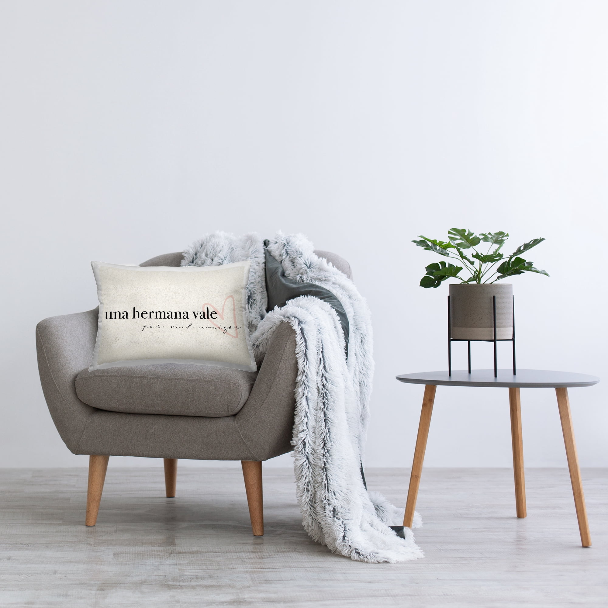 Stupell Industries Una Hermana Vale Decorative Printed Throw Pillow, 14 x 7 x 20