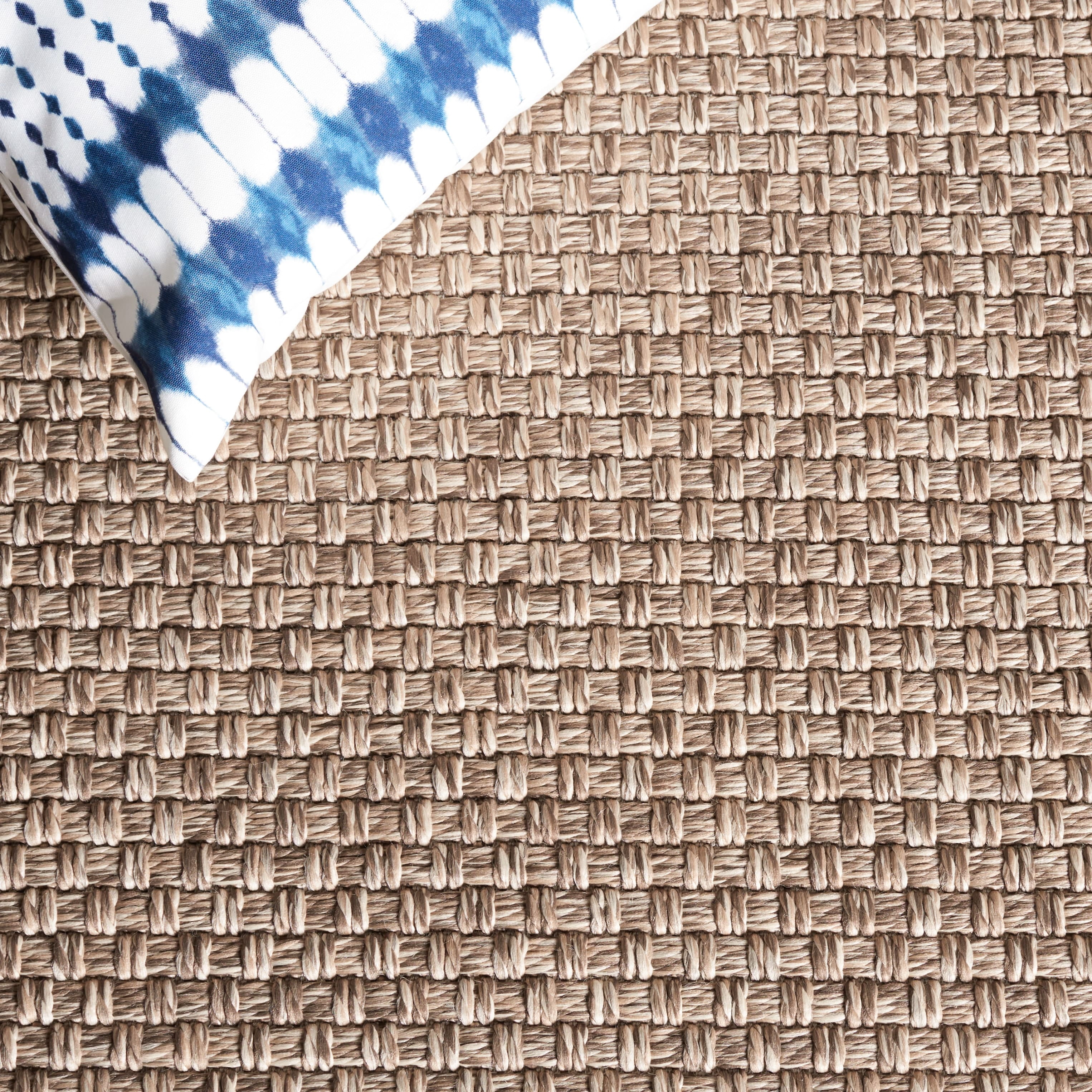 SAFAVIEH Sisal All-Weather Delroy Solid Indoor/Outdoor Area Rug, Brown, 4' x 6'