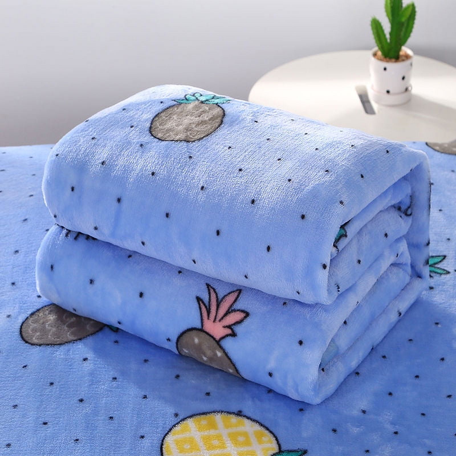 Sanrios Y2K Hello Kittys Flannel Blanket Anime Covered Super Soft ...