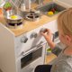 thumbnail image 2 of Cocina Madera KidKraft con Ventana Blanca, 2 of 4