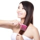 thumbnail image 3 of Peine de dientes anchos y mango grande para desenredar y reducir la caída del cabello, 3 of 3
