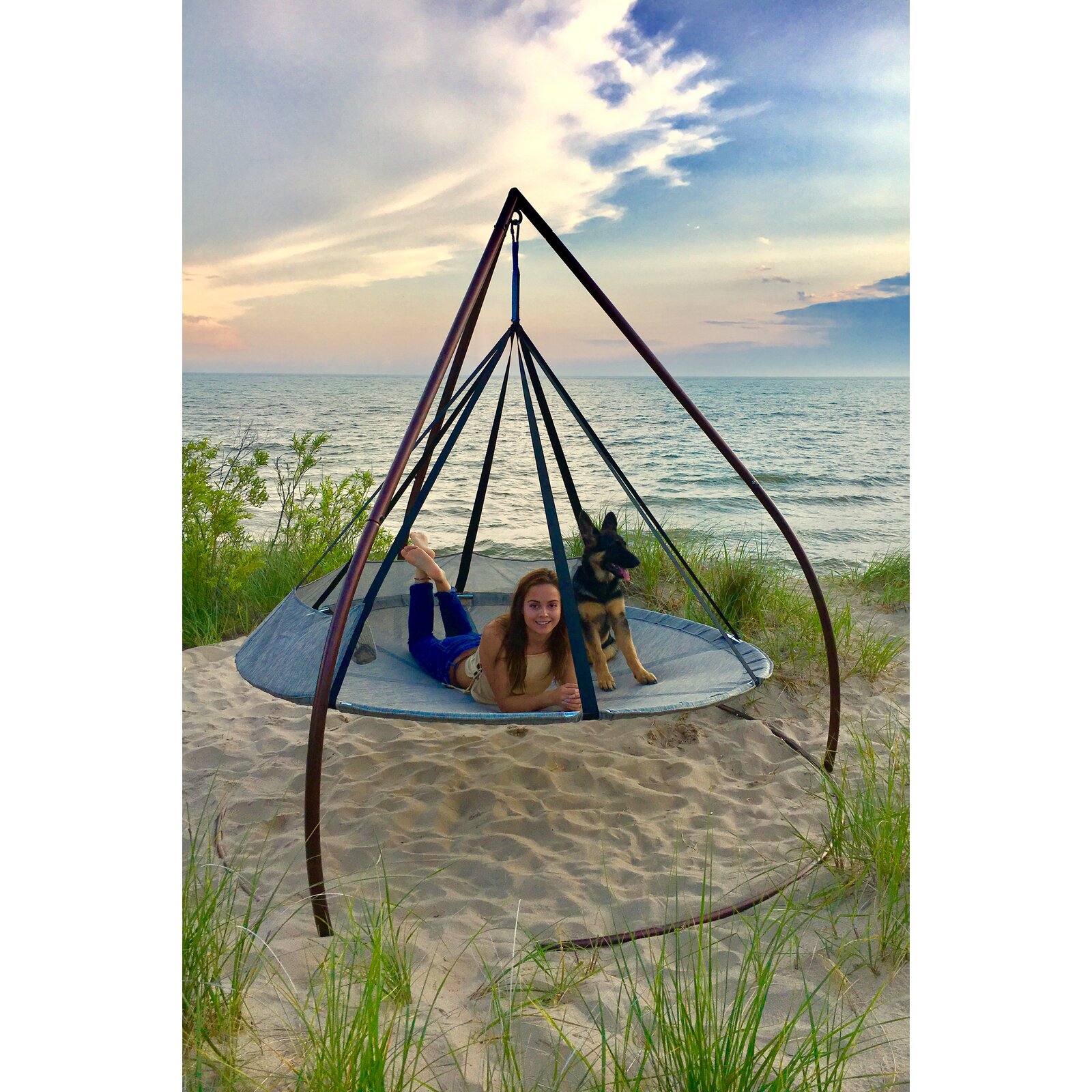 Flying saucer tree hammock 2025
