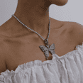 thumbnail image 4 of Collier Papillon Simple et Polyvalent Rempli de Strass (Rose), 4 of 7