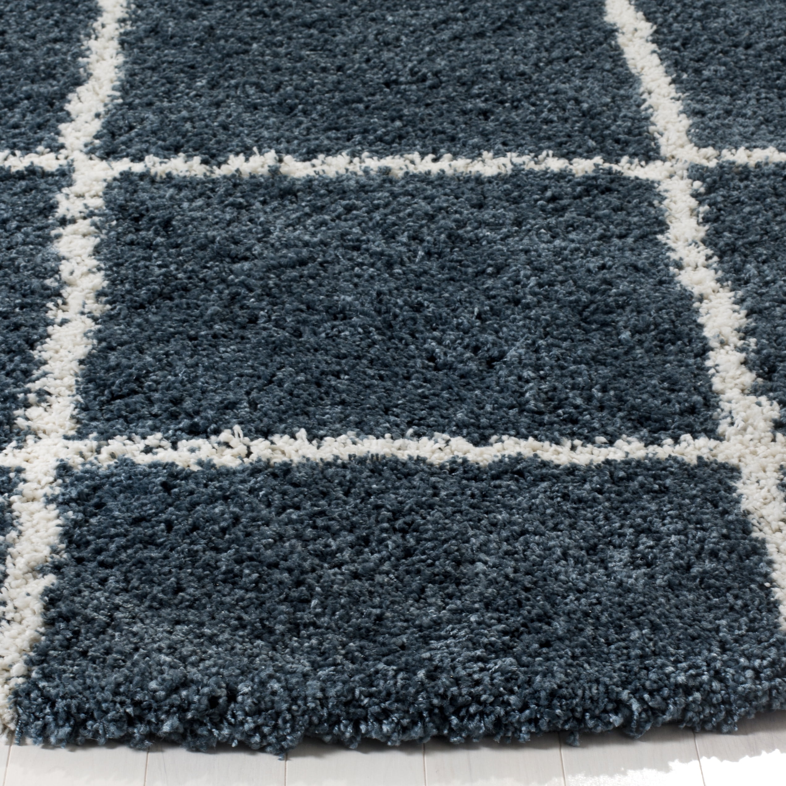 Safavieh Hudson Amias Geometric Shag Area Rug, Slate Blue/Ivory, 4' x 4' Round