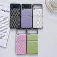 thumbnail image 2 of Housse de Protection à l'Échelle du Poisson Compatible avec Galaxy Z Flip 4, Cuir Pu + Cadre Souple en Tpu, 2 of 5