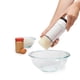 thumbnail image 3 of Vaso medidor OXO Good Grips, 500 ml, ajustable, transparente y negro, 3 of 9