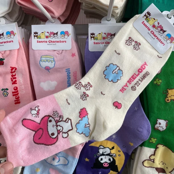 Calcetines de Hello Kitty de Sanrio, dibujos animados de anime, lindos My Melody, Cinnamoroll, estilo primaveral y otoñal, Kuromi Girls, regalos navideños kawaii