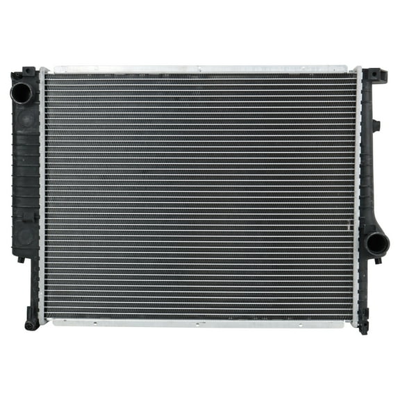 TRQ Radiator Fits 1992-2000 BMW RDA80145