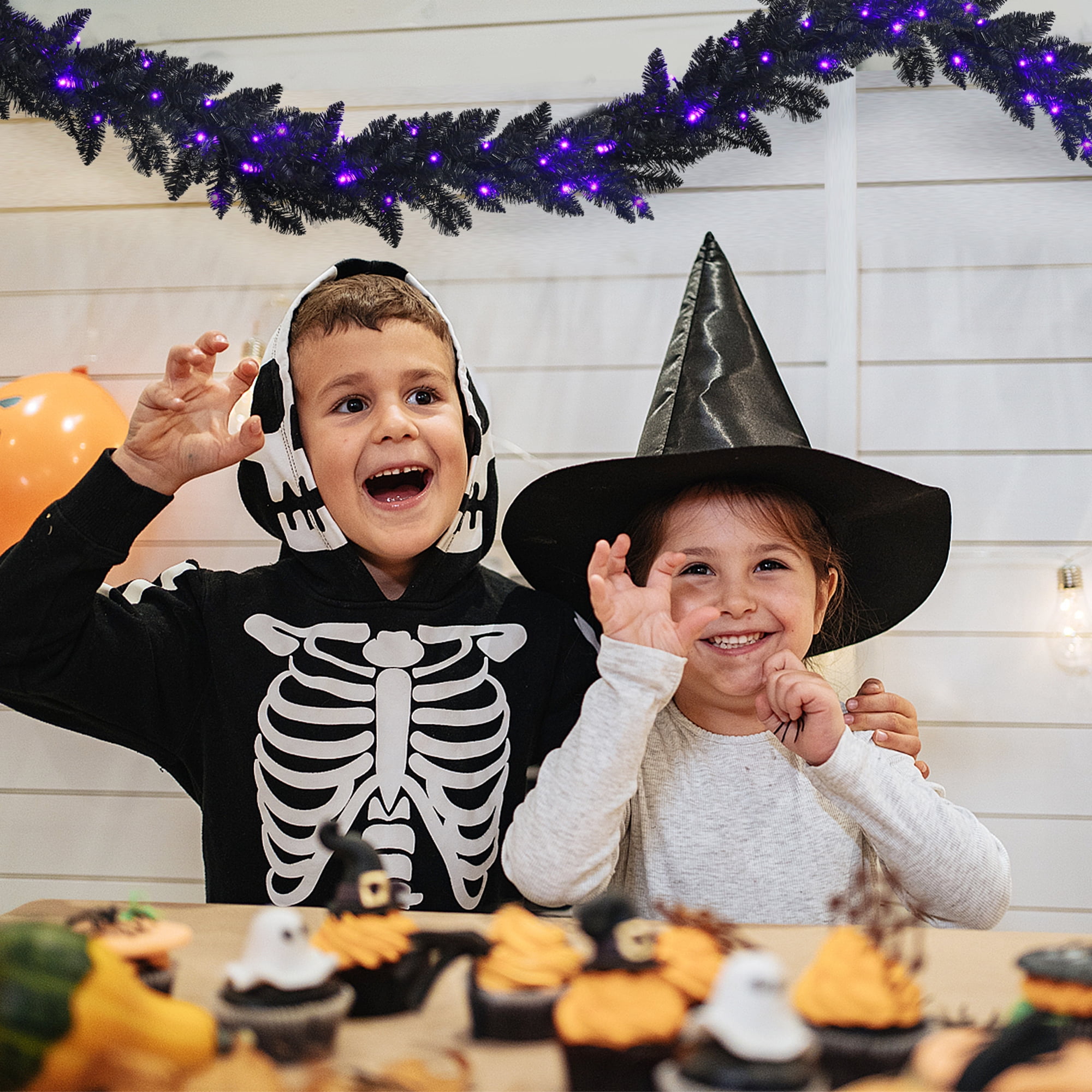 Gymax Decorated Purple Prelit LED Battery Operated Garland, with Timer 9' (Black)