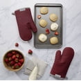 thumbnail image 2 of Ensemble de Mitaines de Four KitchenAid Asteroid Boysenberry Violet Coton, 2 of 6