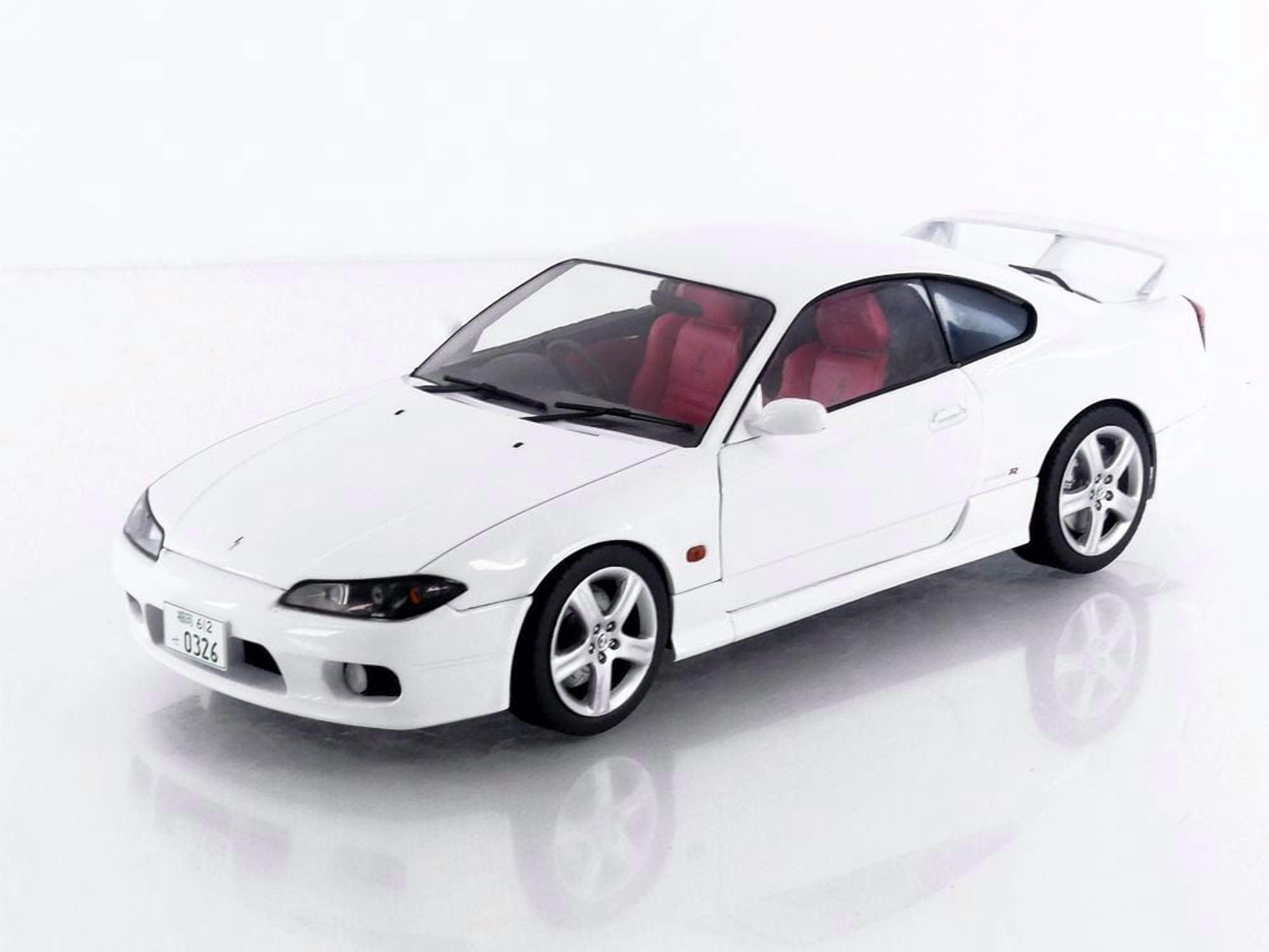 新品 IG3453 1/18 NISSAN Skyline 2000 GT-R Ignition Model 1:18 NISSAN Skyline 2000 GT-R (KPGC110) Ivory