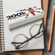 thumbnail image 4 of 2001: Una Odisea del Espacio Estuche Rígido para Gafas de Cuero PU Protector con Forro de Felpa Premium Suave para Hombres y Mujeres, 4 of 6