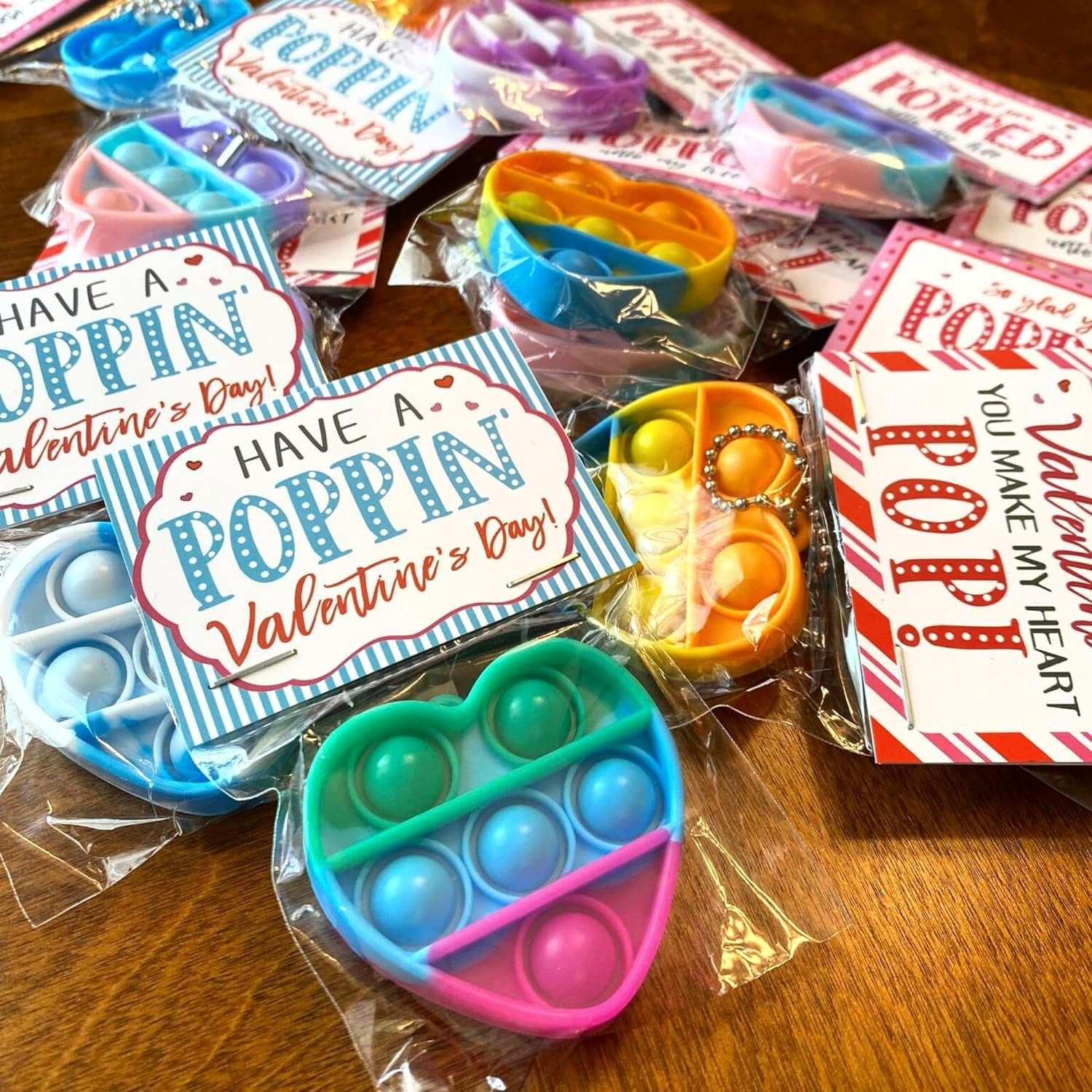 Heart Pop It Bracelet Valentines Class  24 Pack School Fidget Toys Unique Vday Bulk Hearts Cards Poppin in Happy Vday