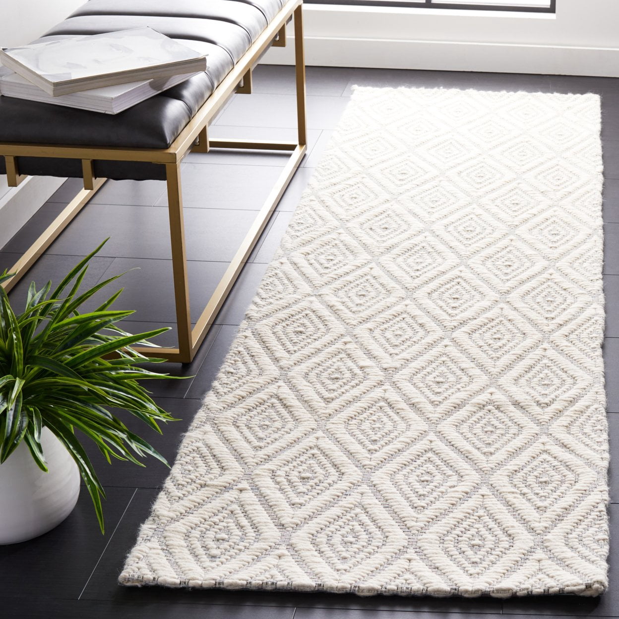 SAFAVIEH Marbella Winston Diamond Area Rug, Light Blue/Ivory, 3' x 5'