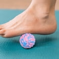 thumbnail image 1 of Masaje Bola Relajante Rodillo Masajeador Compacto Portátil EVA Fascia Cuerpo Alivio Muscular Adecuado para Gimnasio Oficina Hogar Deportistas Diámetro Rosa Azul, 1 of 8