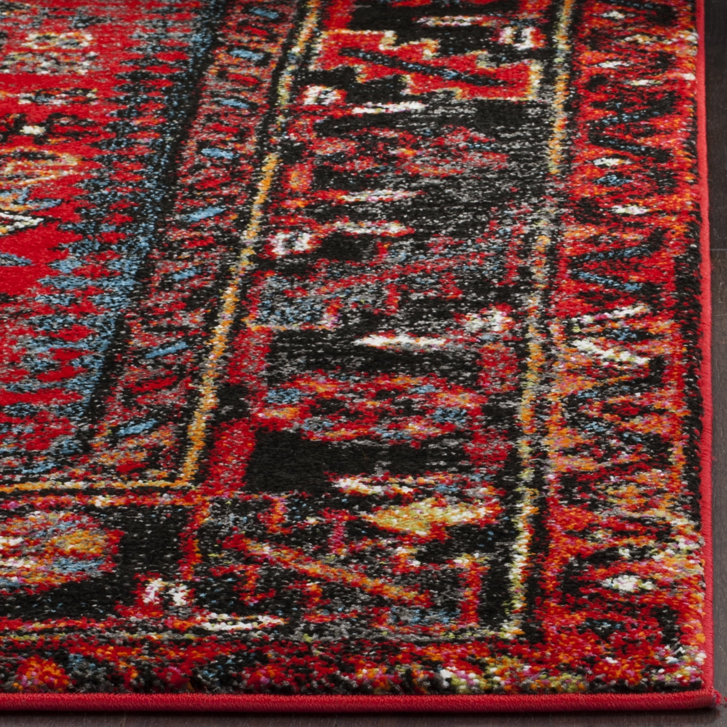 Safavieh Vintage Hamadan Dania Oriental Area Rug, Red/Multi, 6'7" x 9'