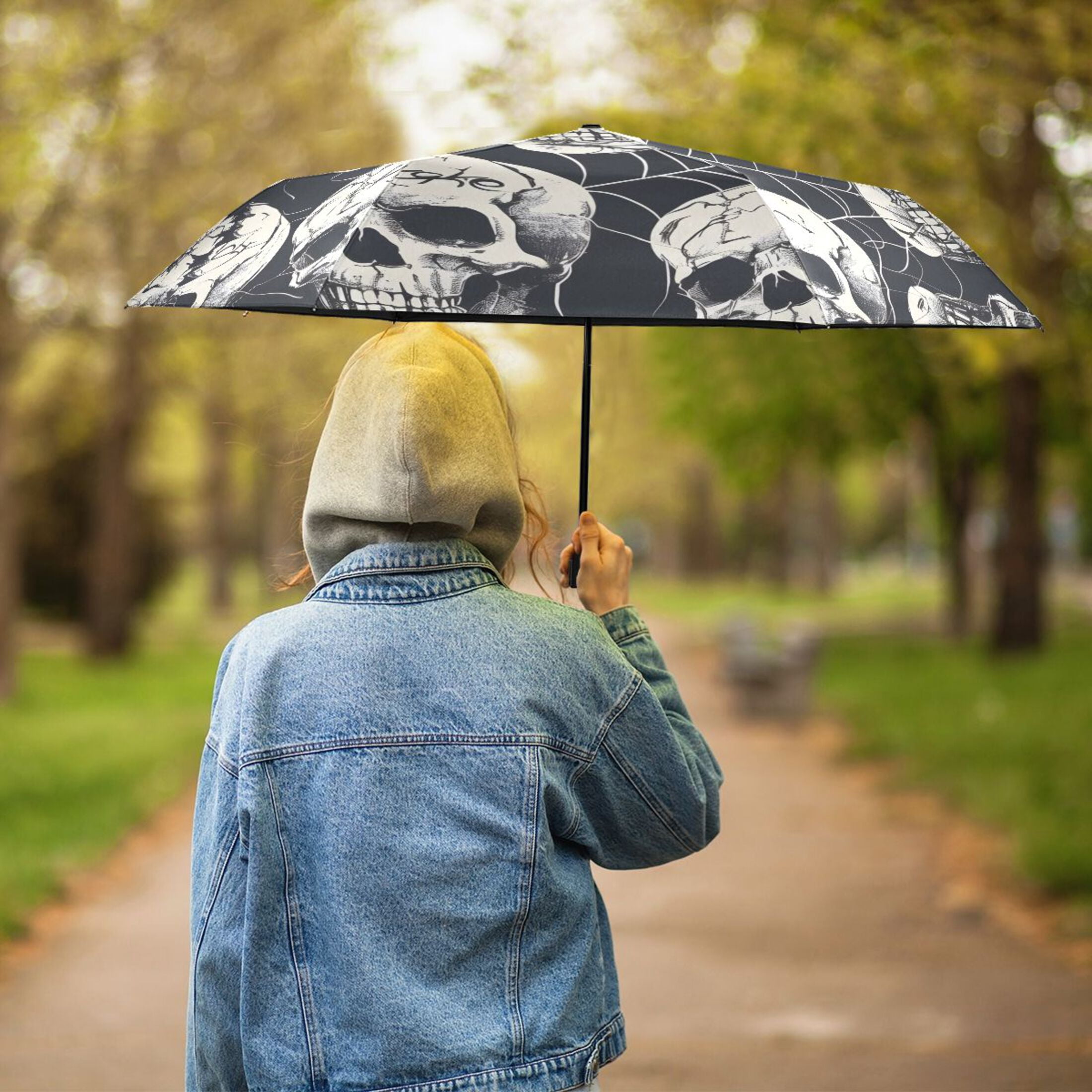 ALAZA Halloween Skulls UPF 50+ Compact Folding Umbrella for Rain Travel Umbrella Packable